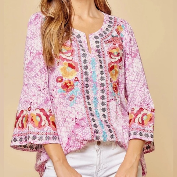 Savanna Jane Women’s size Medium Pink Embroidered Bell Sleeve Peasant Blouse - Picture 1 of 13